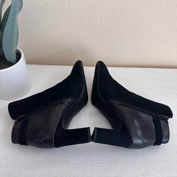 New Life Stride Gergianna Black Faux Suede Heeled Ankle Booties Women’s 8M - Picture 10 of 12